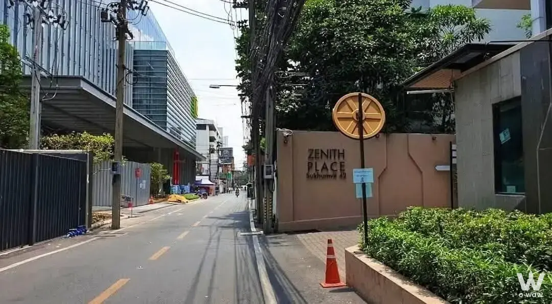 Barbosa 2 Alley, Sukhumvit 42 Road, Phra Khanong Subdistrict, Khlong Toei District, Bangkok