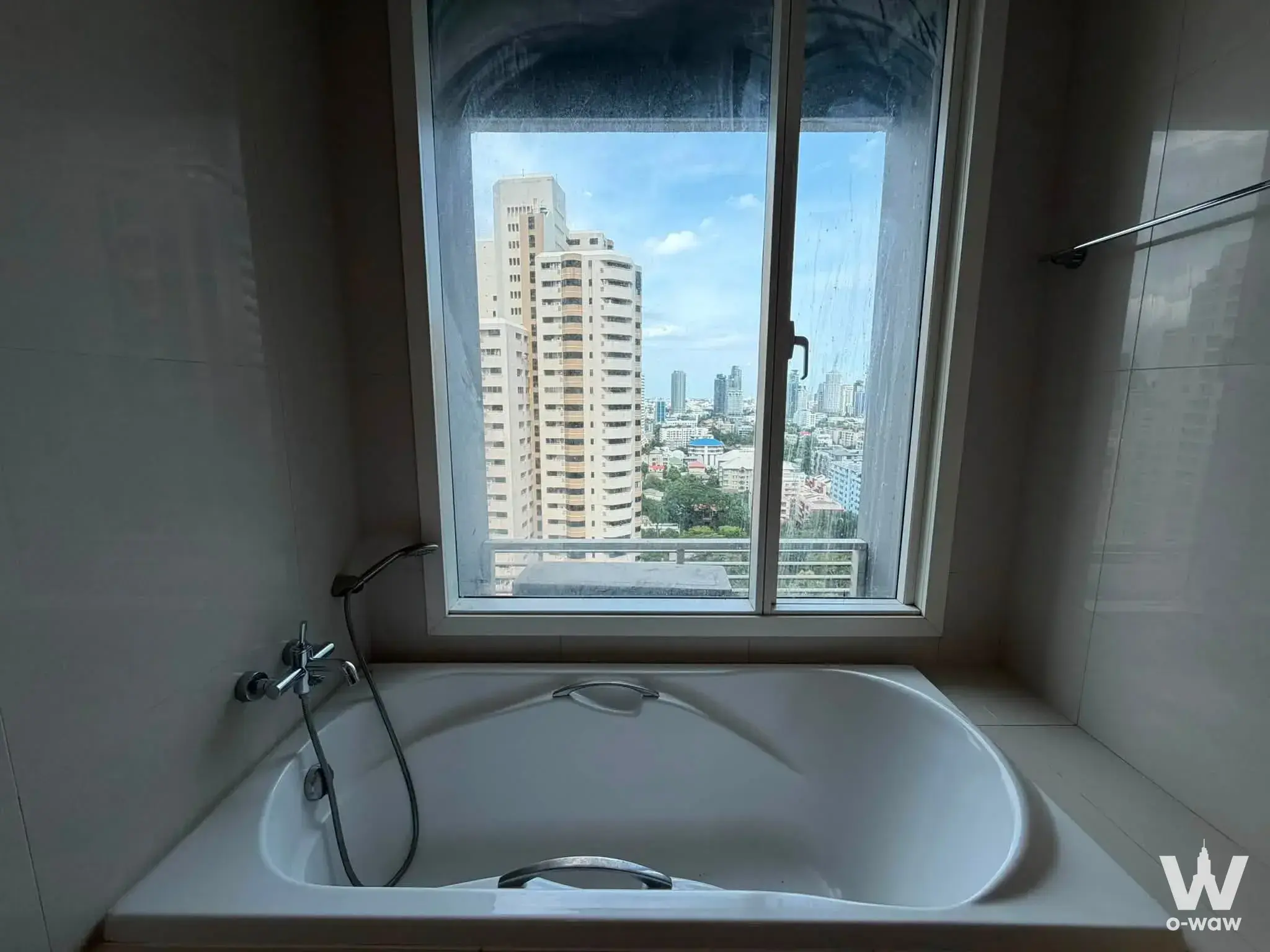 Condo with 2 bedrooms for rent at 39 by Sansiri — photo 5 of 5