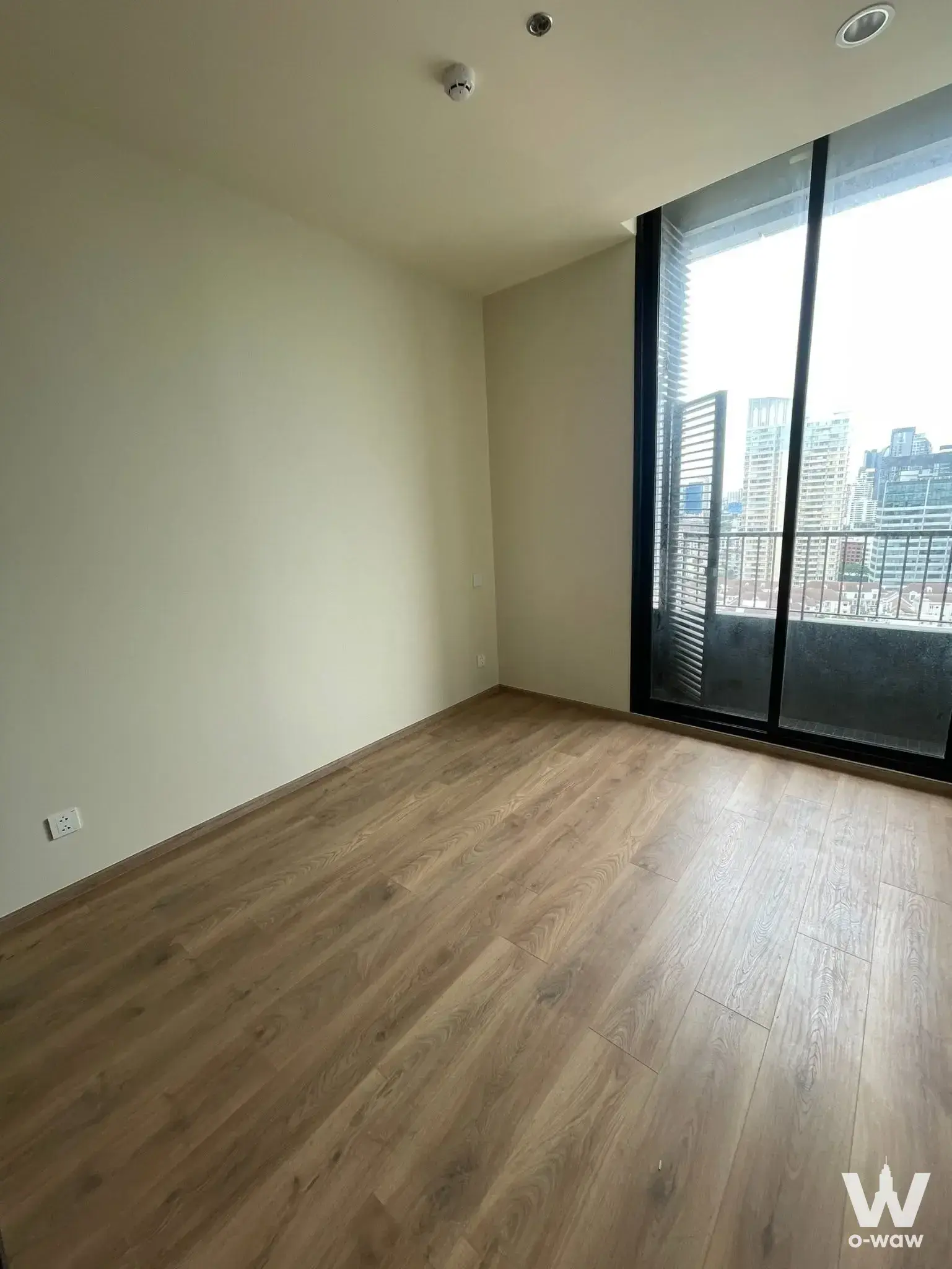 Condo with 2 bedrooms for sale at Noble Form Thonglor โนเบิล ฟอร์ม ทองหล่อ — photo 2 of 5