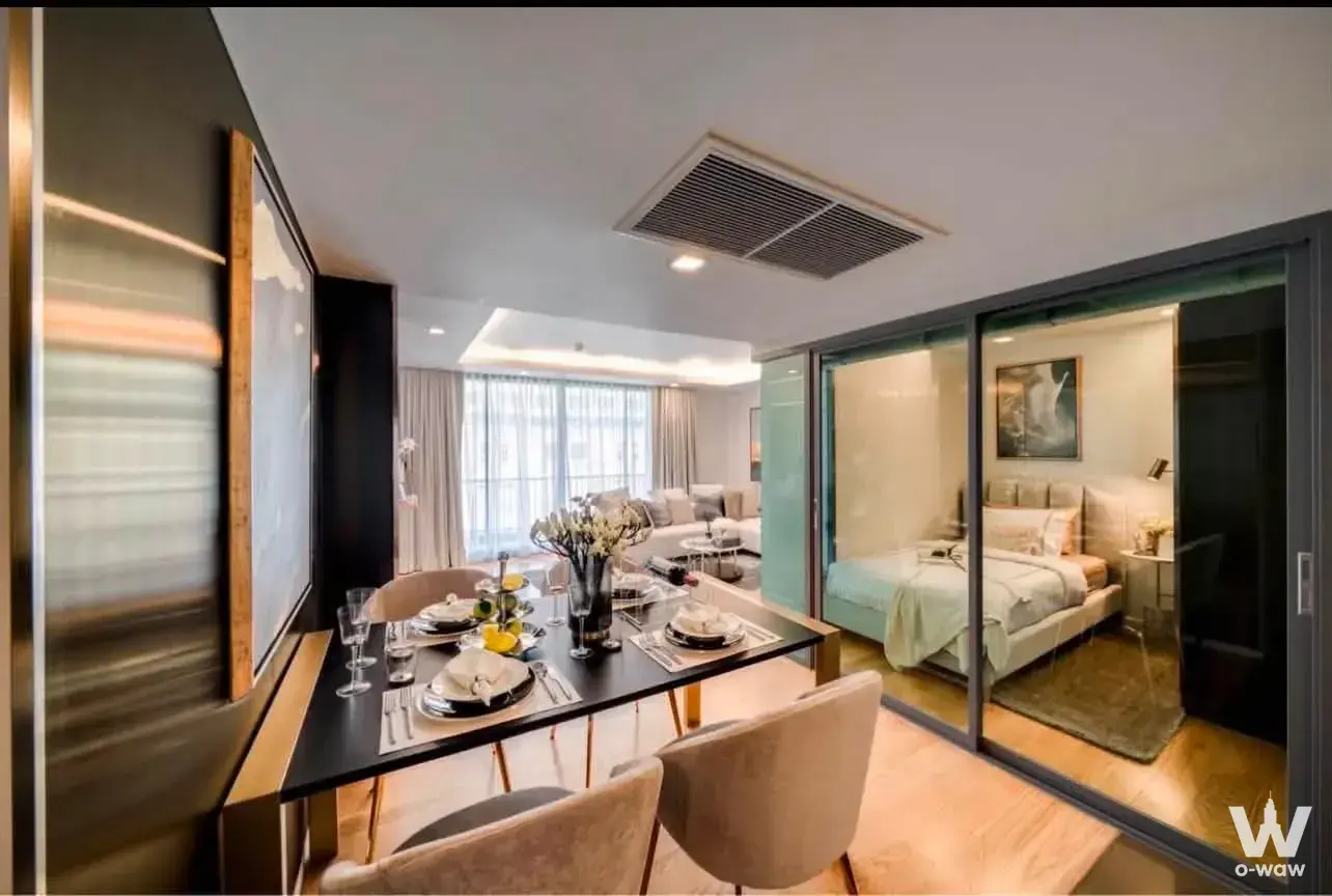 Condo with 2 bedrooms for rent at Focus Ploenchit — photo 3 of 5