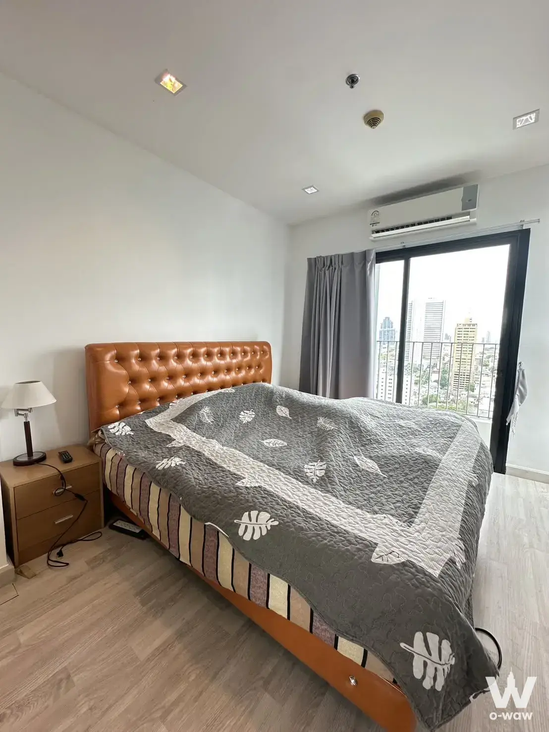 Commercial with 2 bedrooms for rent at Ideo Mobi Sathorn — photo 1 of 5