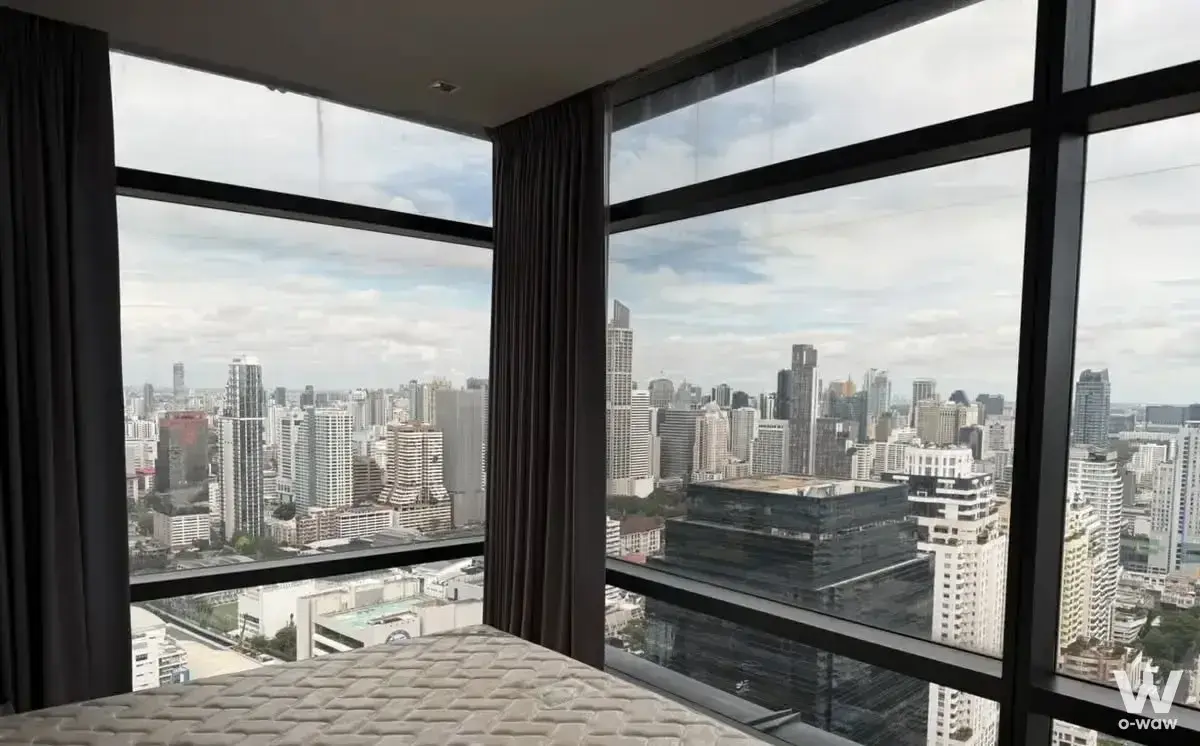 Condo with 3 bedrooms for rent at Circle Condominium — photo 5 of 5