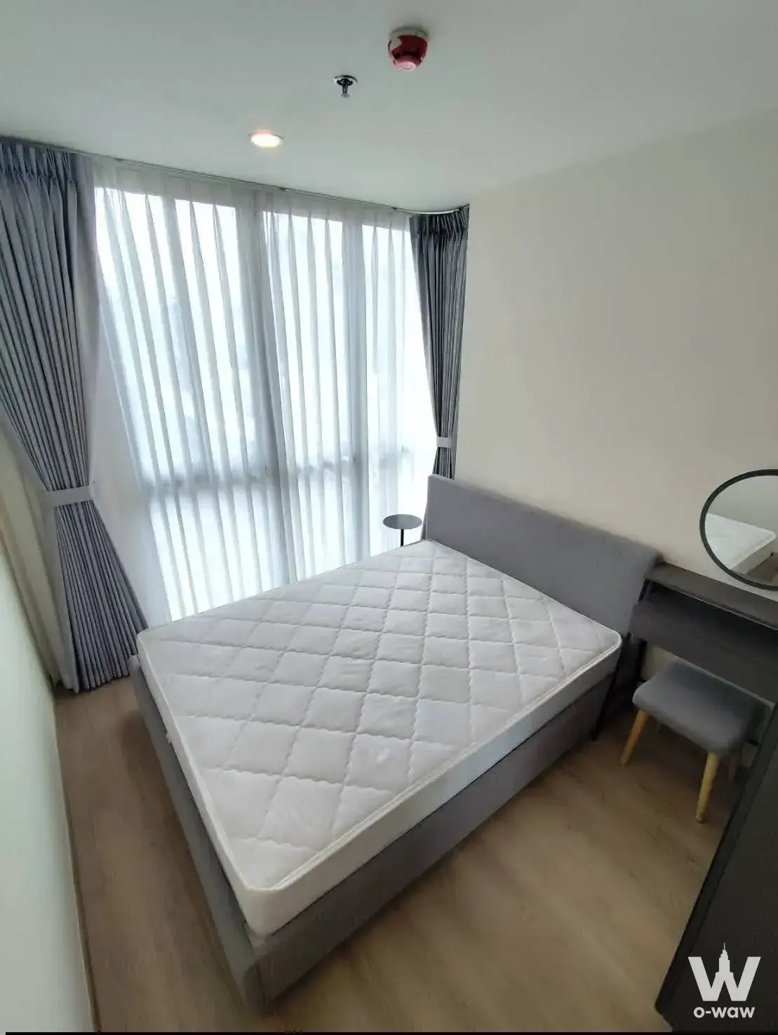 Condo with 2 bedrooms for rent at Nue District R9 — photo 4 of 5