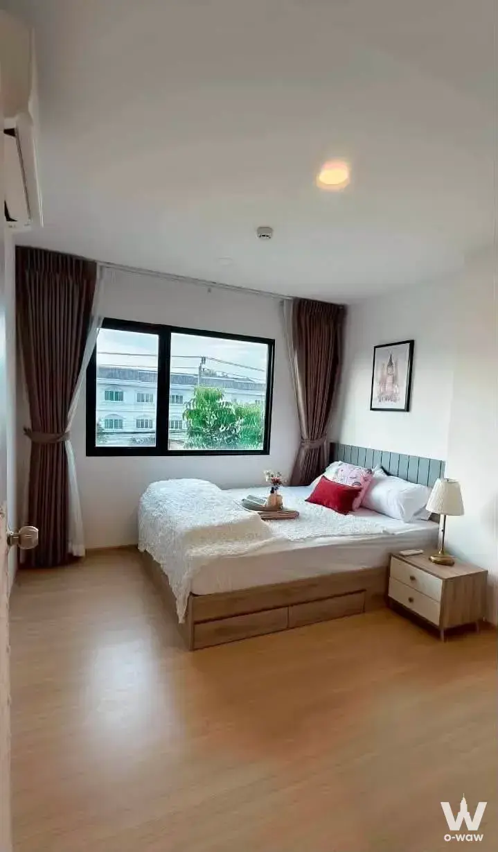 Condo with 1 bedroom for rent at Chewathai Hallmark Ladprao - Chokchai 4 Phase 2 — photo 2 of 5