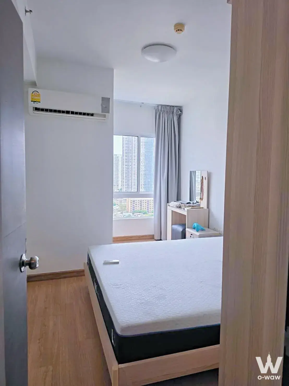 Commercial with 1 bedroom for rent at Supalai River Place — photo 1 of 4