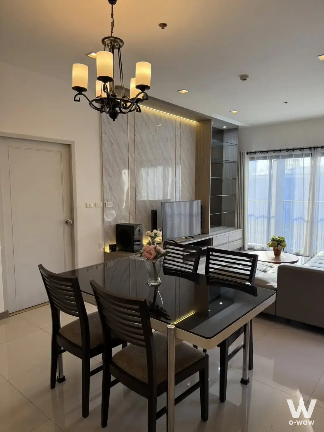 Condo with 2 bedrooms for sale at Noble Reveal — photo 2 of 5