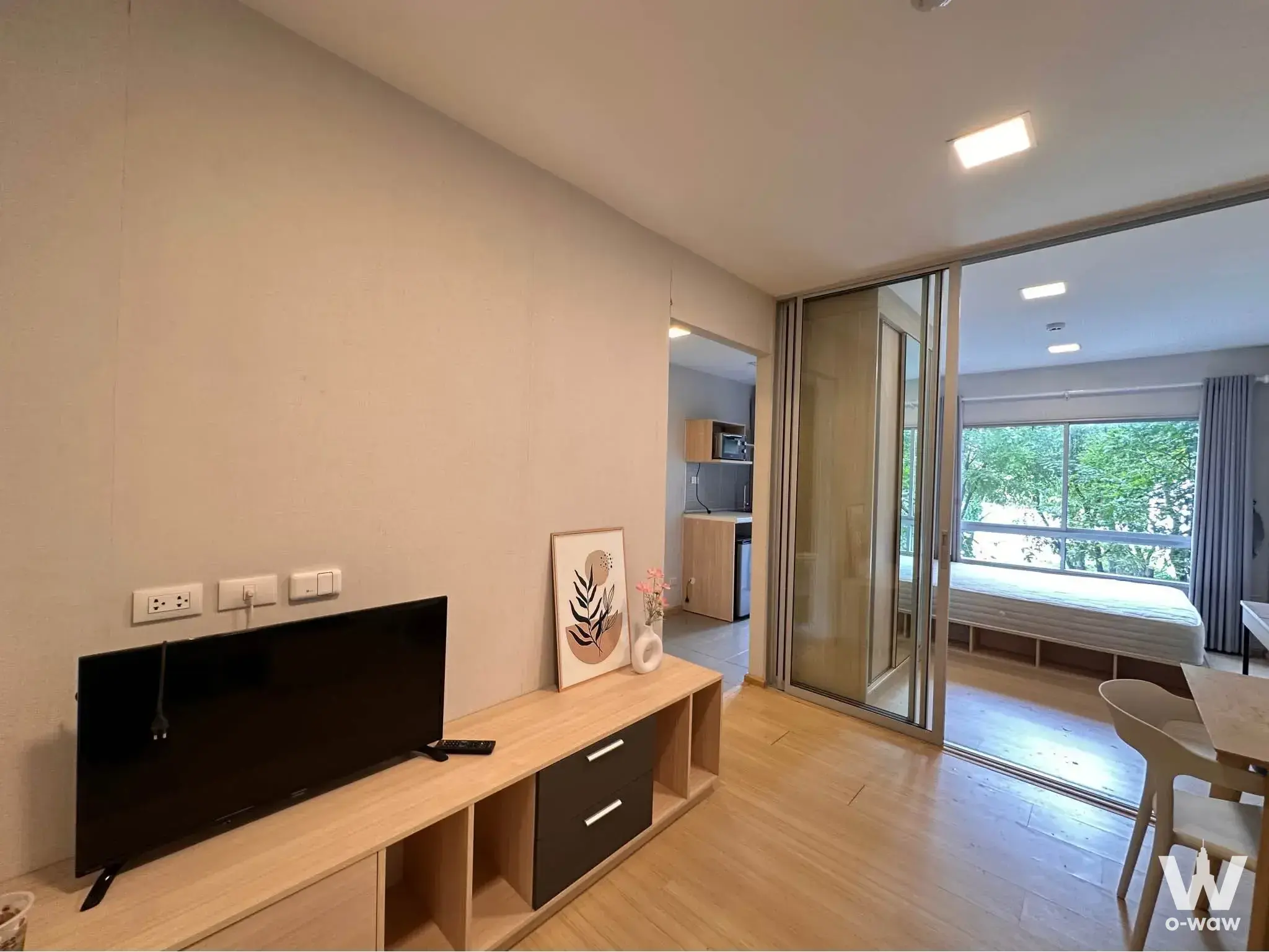 Condo with 1 bedroom for rent at Khlong Luang, Pathum Thani — photo 3 of 5