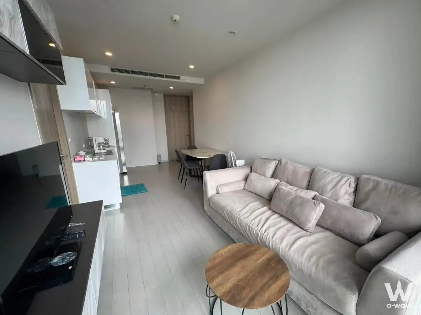 Condo with 1 bedroom for rent at Noble Ploenchit — photo 2 of 5
