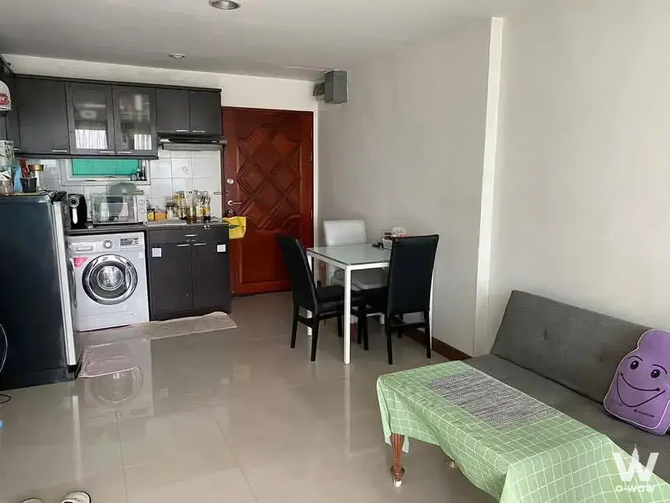 Nakniwat 28 Alley, Lat Phrao 71 Road, near Central Eastville / Lotus's Ramintra