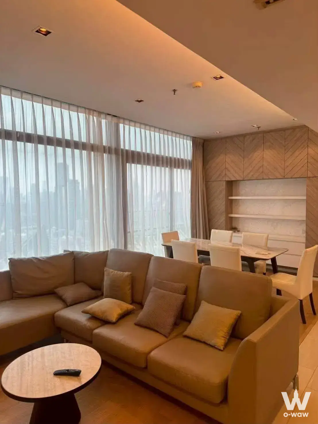 Condo with 3 bedrooms for rent at Circle Living Prototype — photo 1 of 5