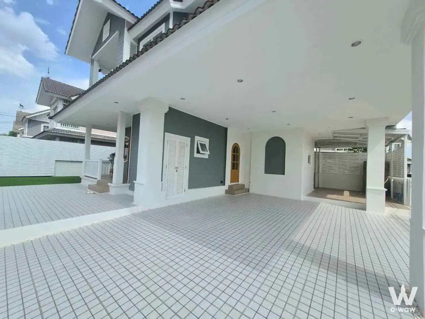 Condo with 3 bedrooms for sale at Soi Leab Khlong 2, Leab Khlong 2 Road, Bang Chan, Khlong Sam Wa, Bangkok 10510, Thailand — photo 4 of 5