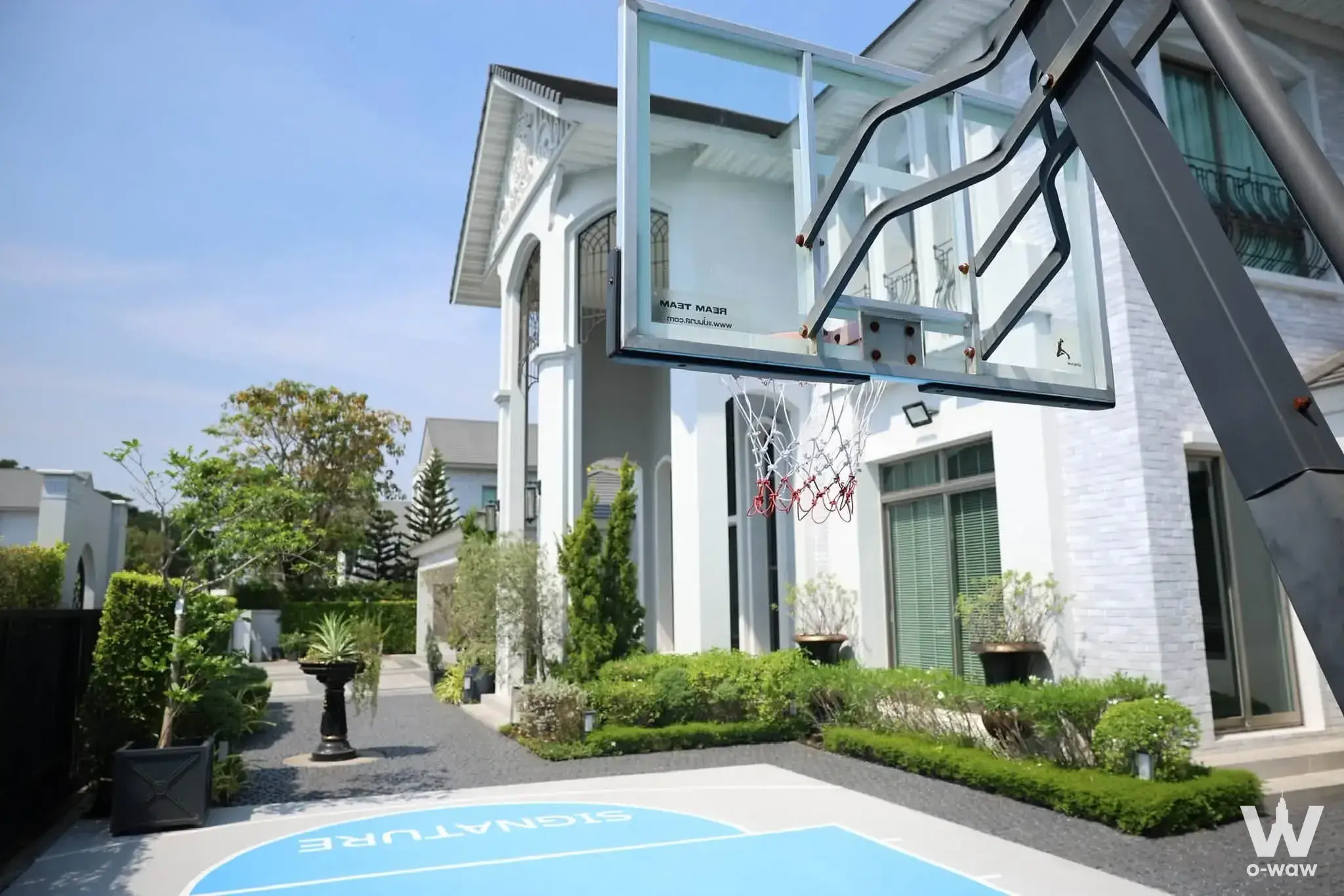 Commercial with 5 bedrooms for rent at Perfect Masterpiece Ekamai Ramintra — photo 2 of 5