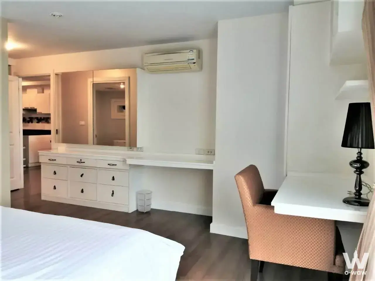 Condo with 2 bedrooms for rent at Centric Place — photo 3 of 5