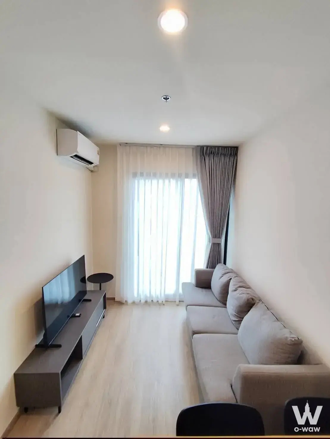 Condo with 2 bedrooms for rent at Nue District R9 — photo 2 of 5