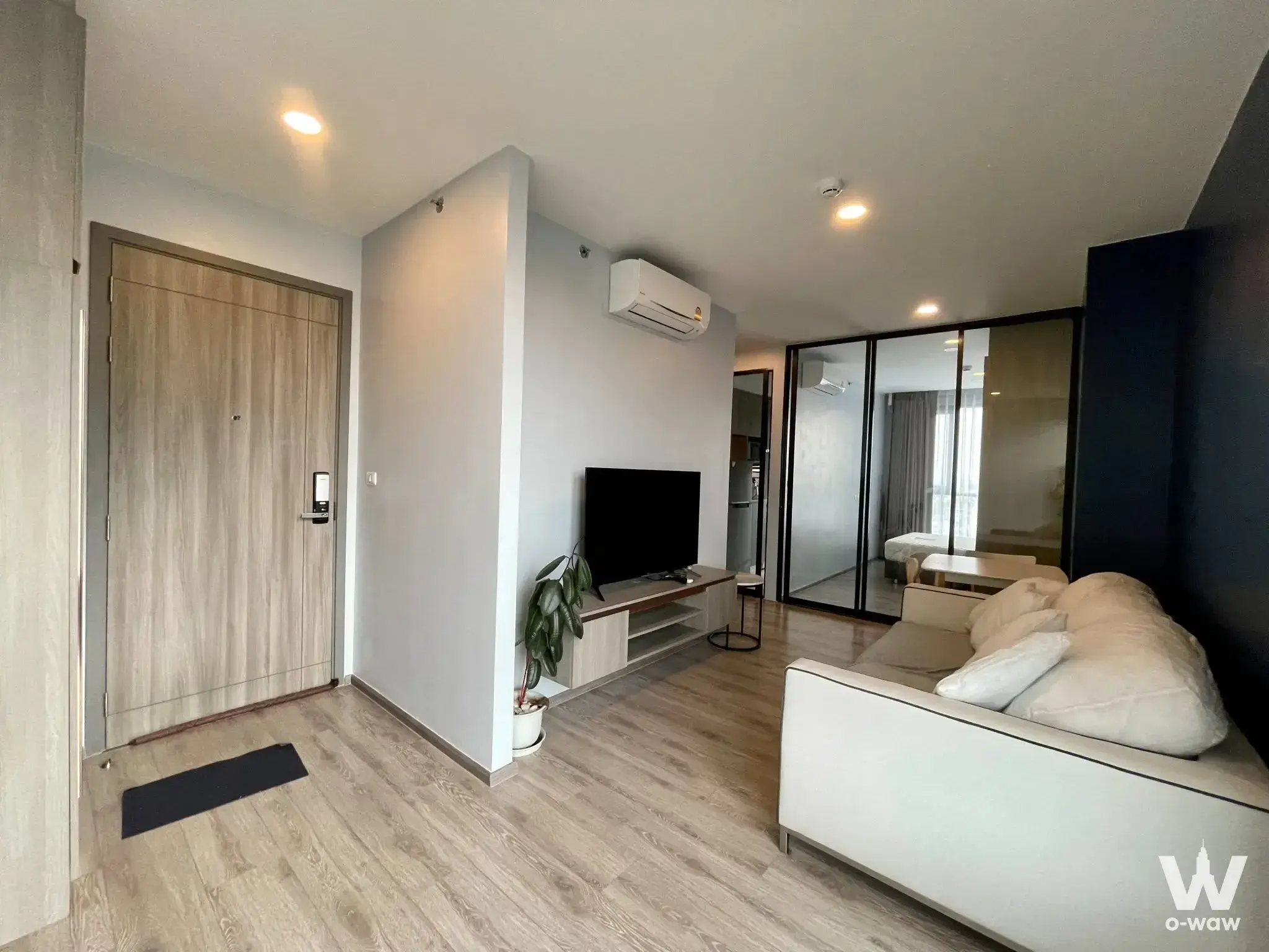 Condo with 1 bedroom for rent at Knightsbridge Collage Sukhumvit 107 — photo 1 of 5