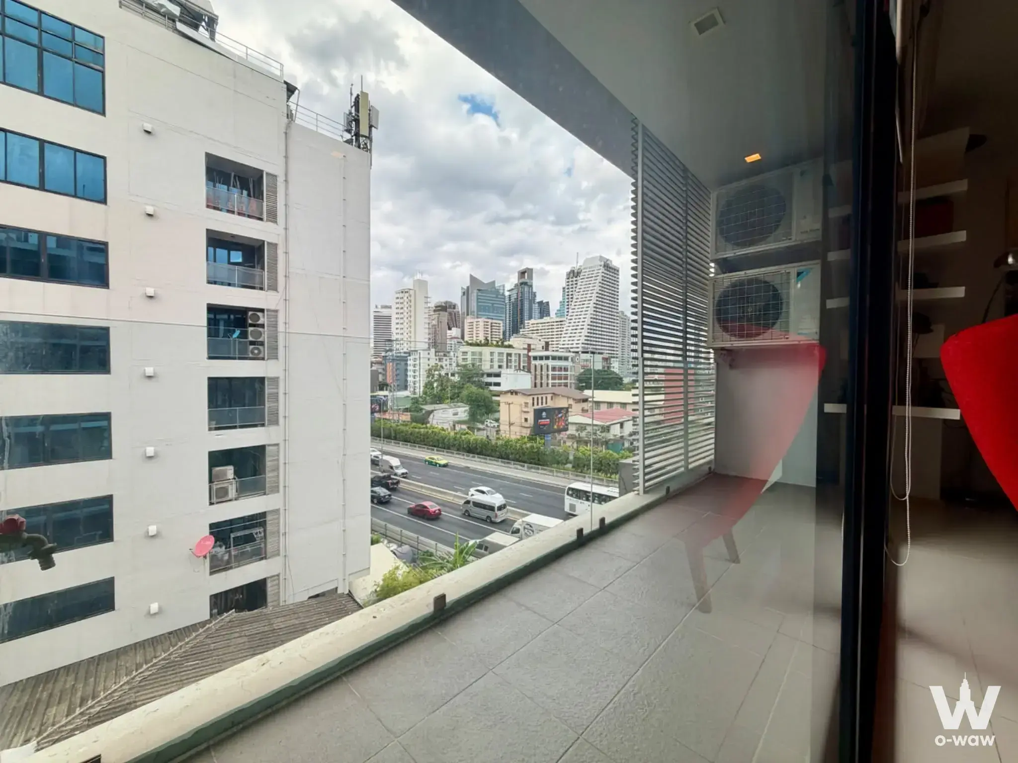 Condo with 1 bedroom for rent at Socio Ruamrudee — photo 4 of 5