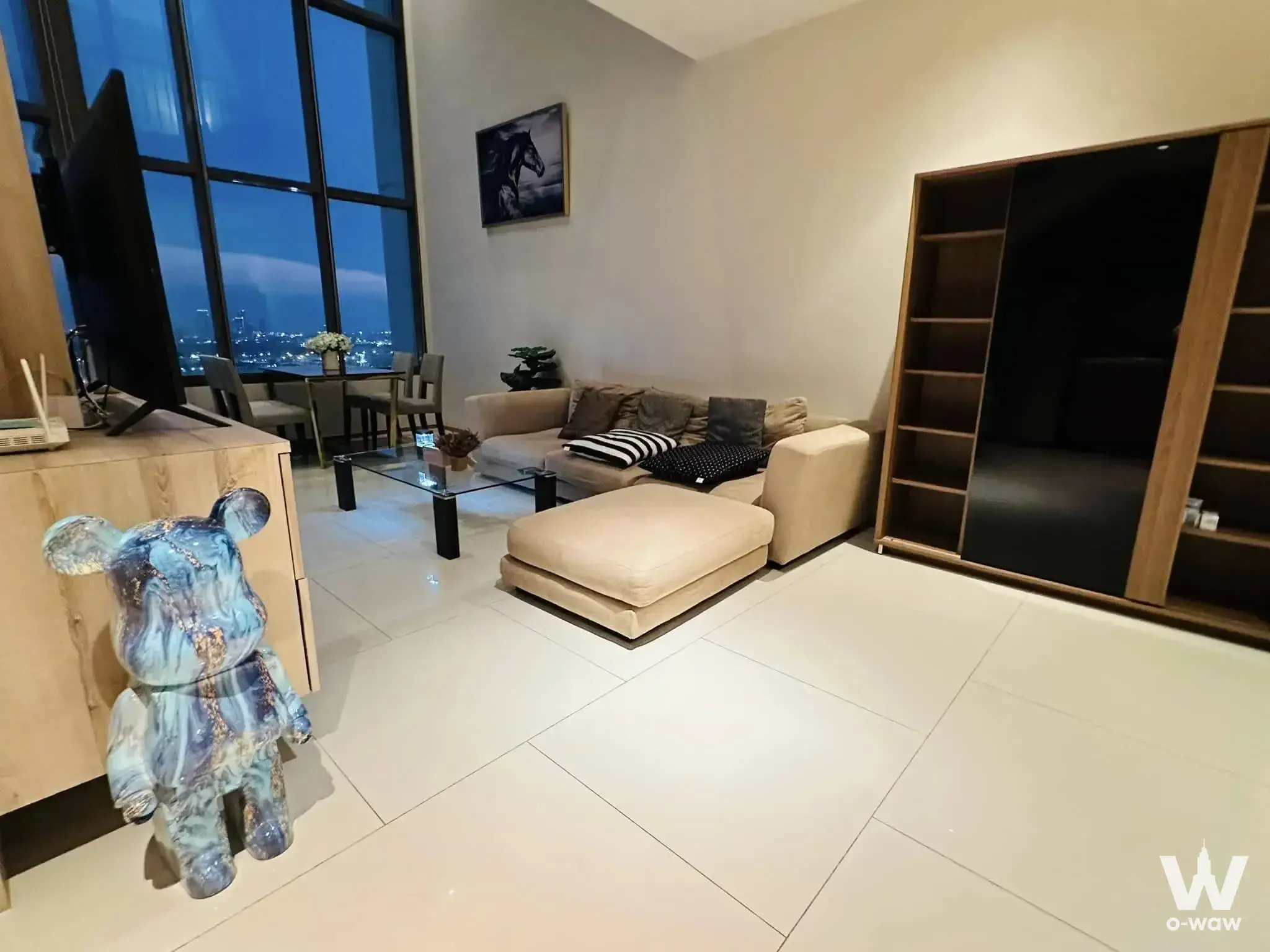Condo with 1 bedroom for rent at The Emporio Place — photo 5 of 5