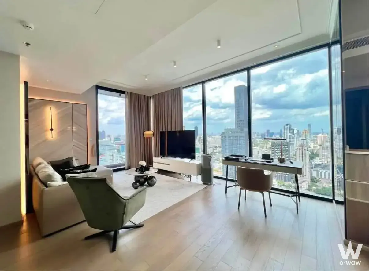 Condo with 3 bedrooms for rent at Celes Asoke — photo 4 of 5