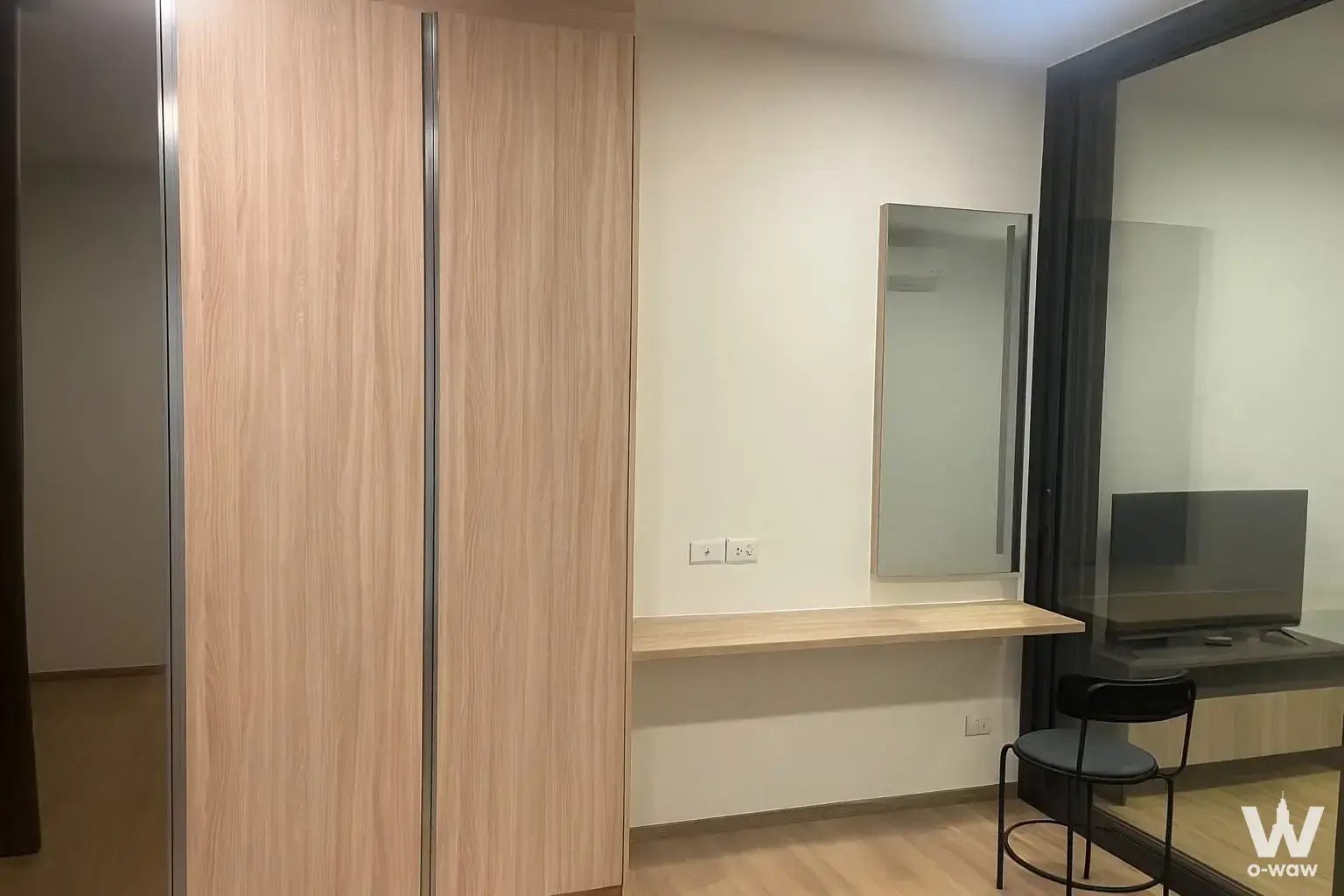 Condo with 1 bedroom for rent at XT Phayathai — photo 1 of 4