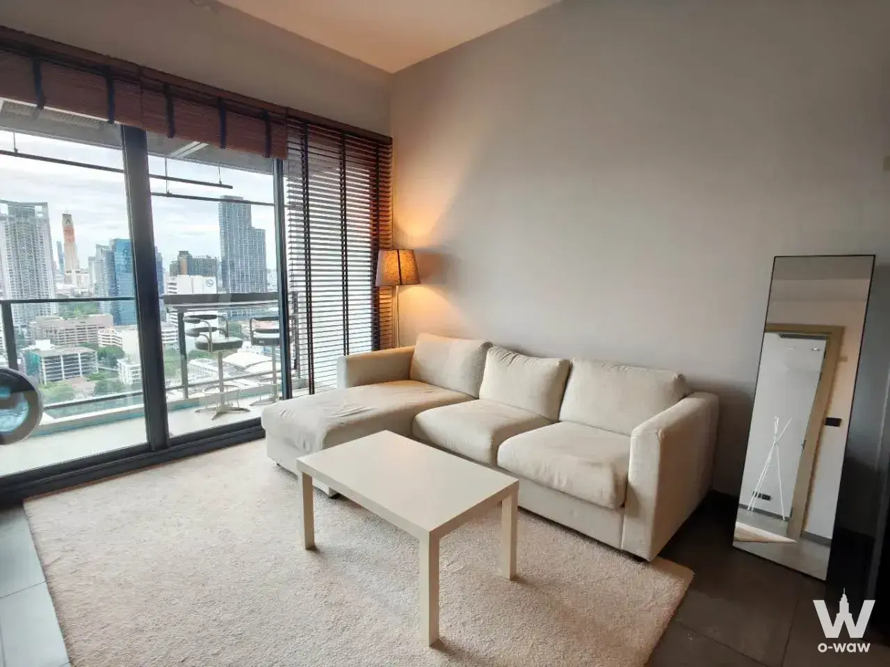 Condo with 2 bedrooms for rent at The Lofts Asoke — photo 3 of 5
