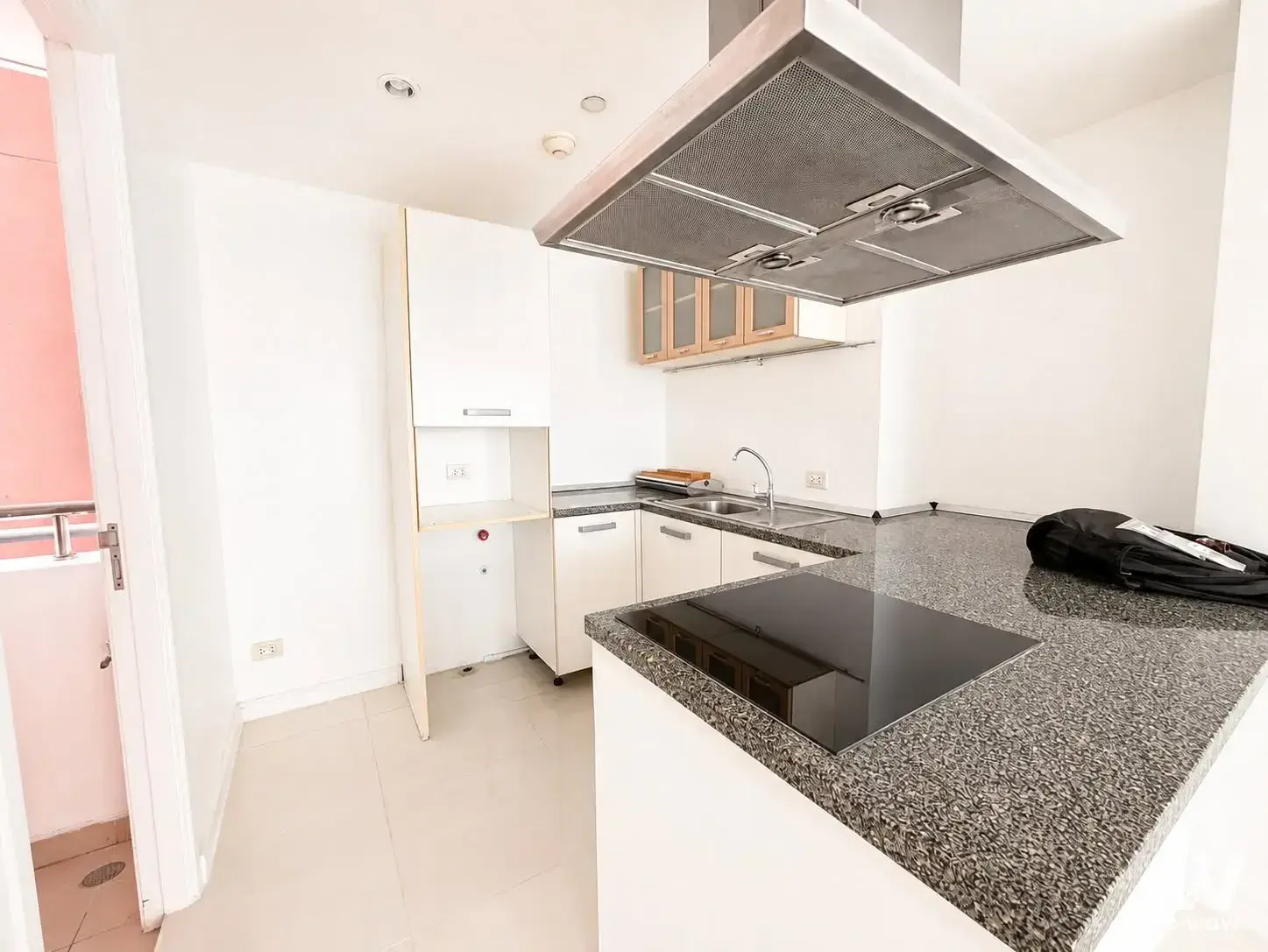 Condo with 2 bedrooms for sale at Fullerton Sukhumvit — photo 3 of 4
