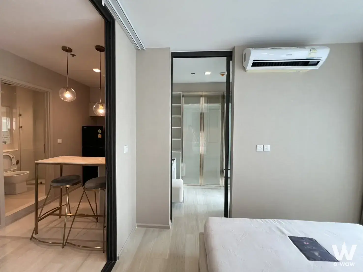 Condo with 1 bedroom for rent at Life One Wireless — photo 4 of 5