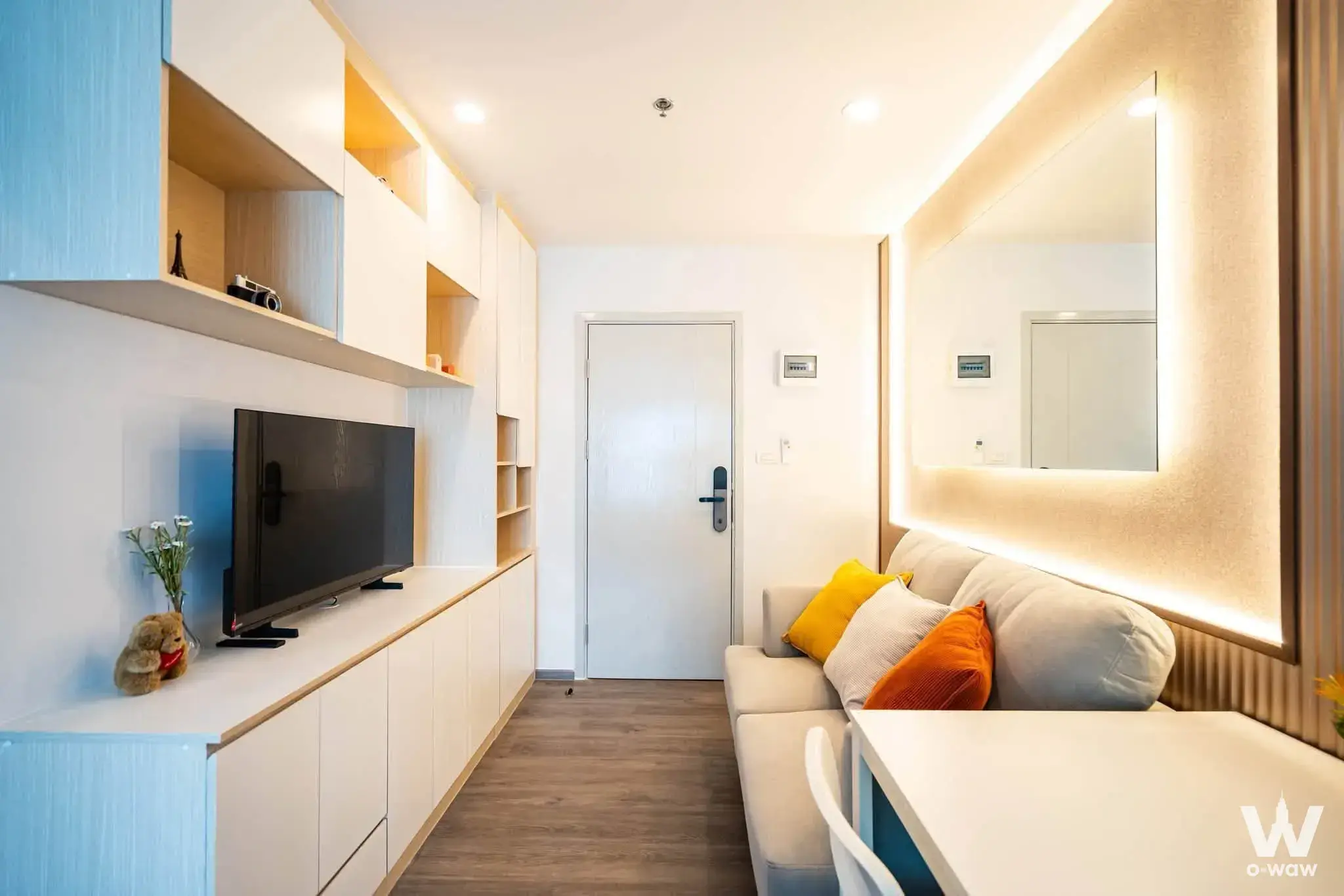 Condo with 1 bedroom for rent at Regent Home Wutthakat — photo 1 of 5