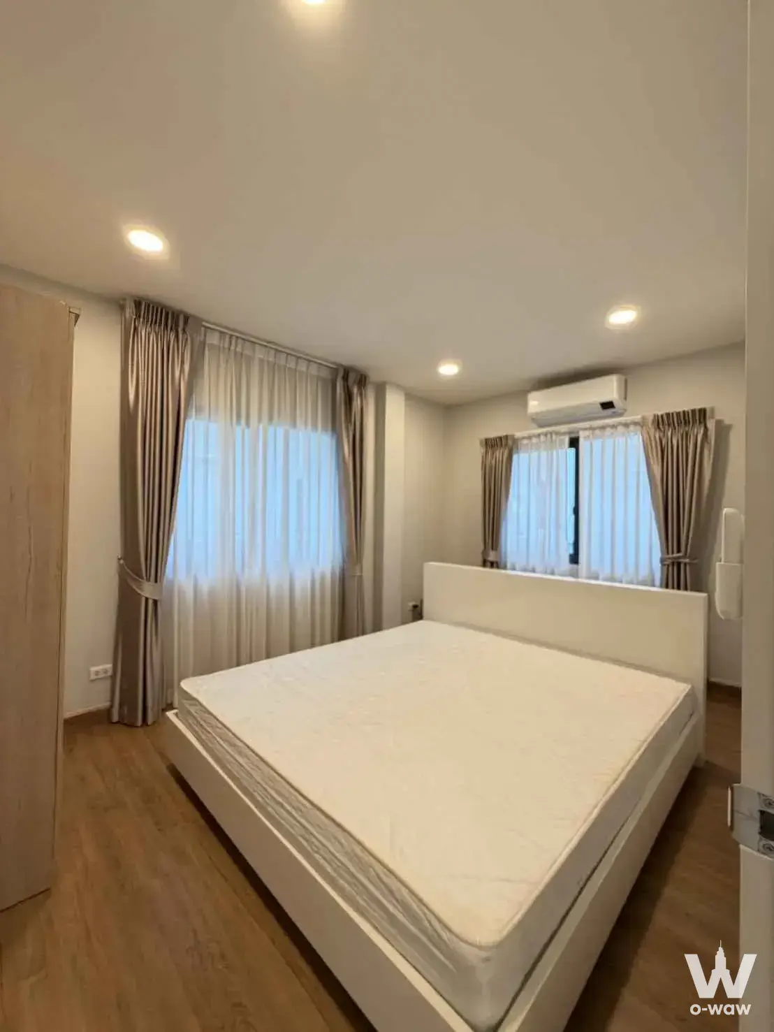 House with 4 bedrooms for rent at Centro Bangna — photo 2 of 5