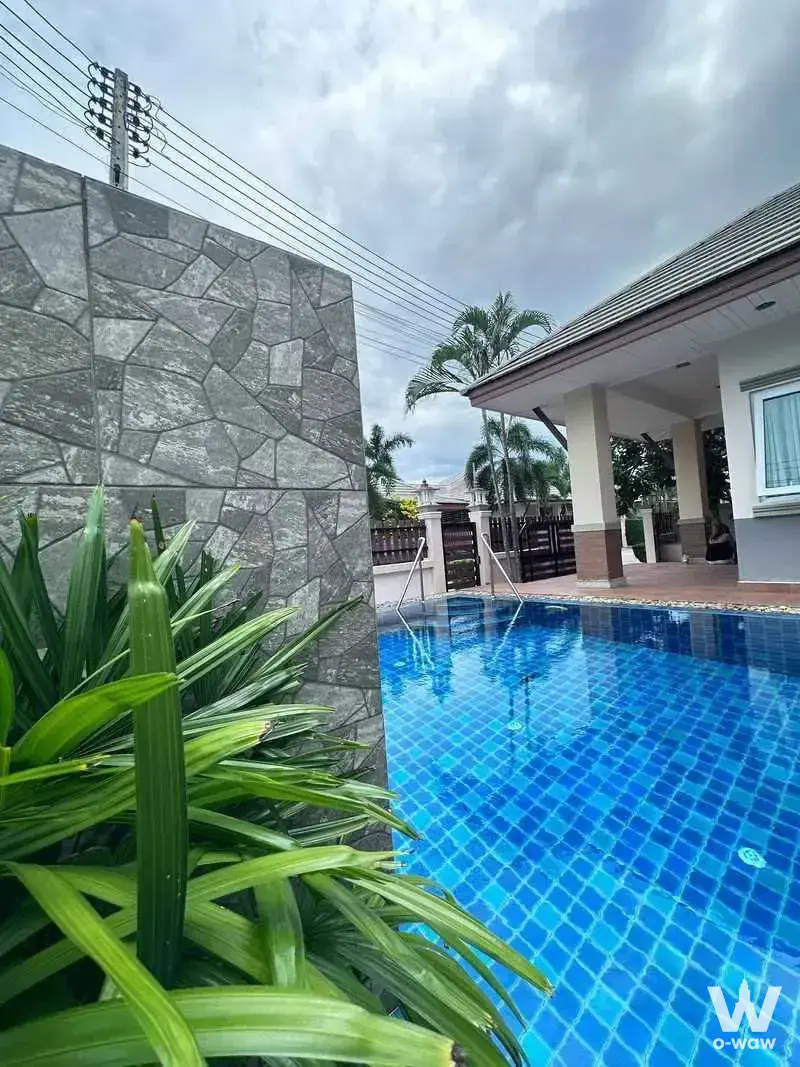 Commercial with 3 bedrooms for sale at Bang Lamung, Chonburi — photo 1 of 4