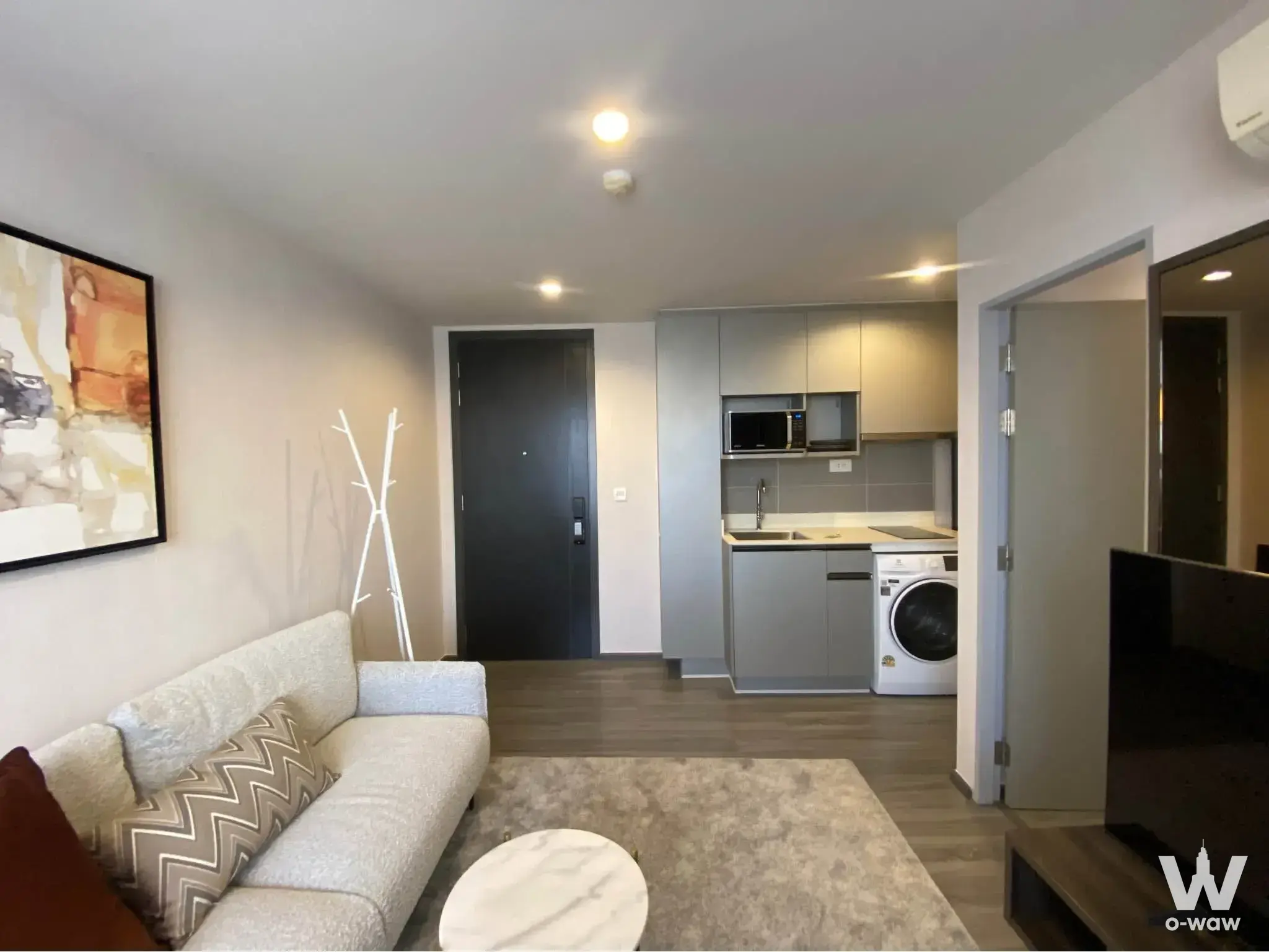 Condo with 1 bedroom for rent at Ideo Mobi Sukhumvit 40 — photo 4 of 5