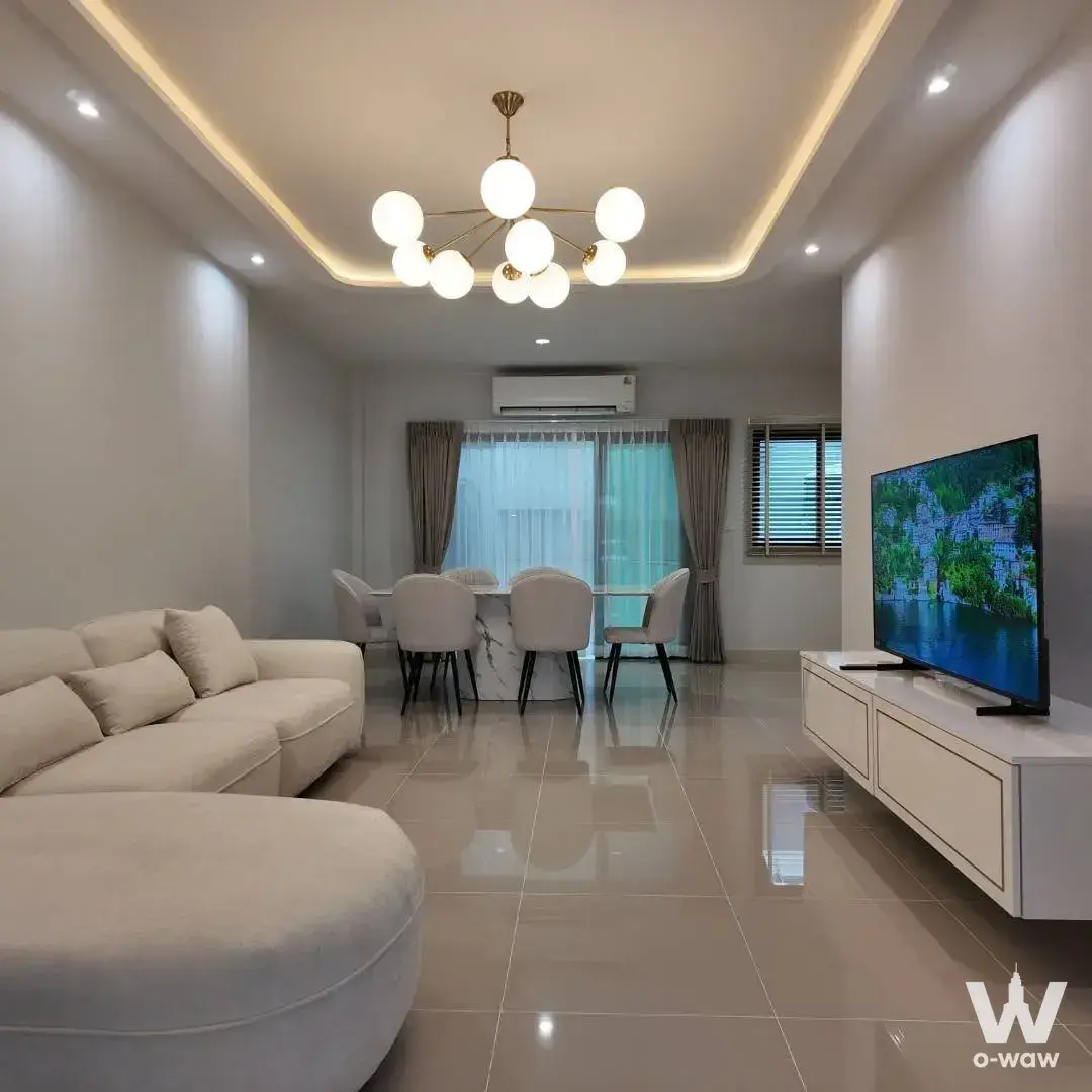 House with 3 bedrooms for rent at Pleno Sukhumvit-Bangna 2 — photo 2 of 5
