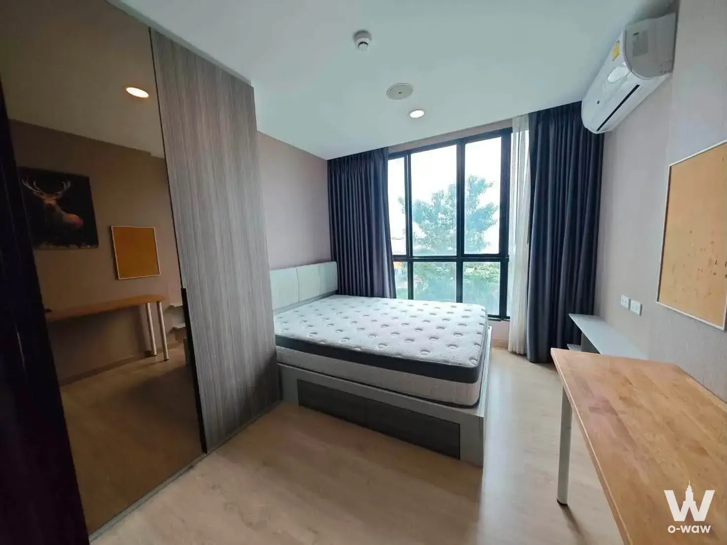 BTS Surasak, Bangkok