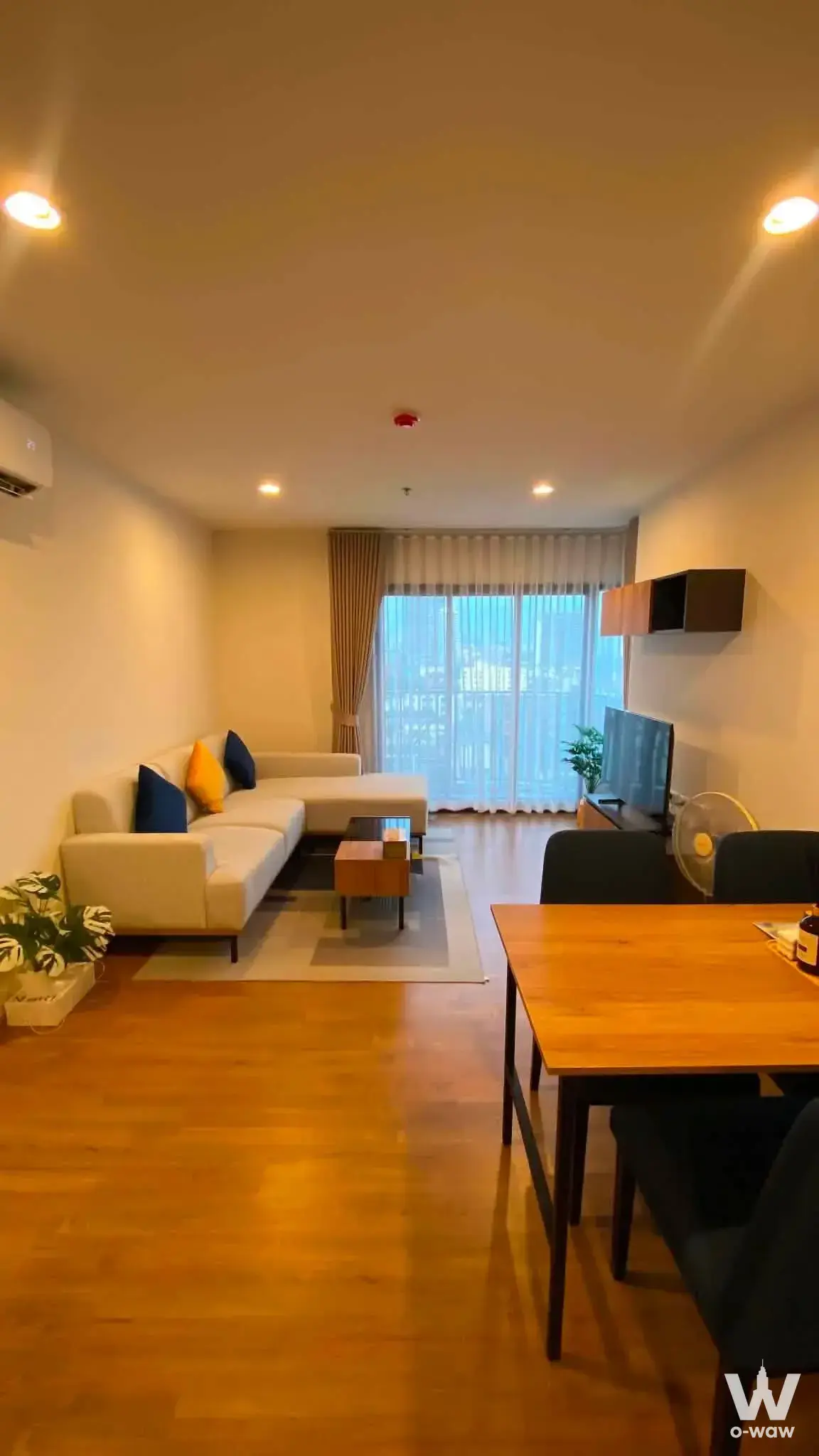 Near BTS Lat Phrao Intersection Station (5-minute walk), opposite Central Ladprao, near Lotus's