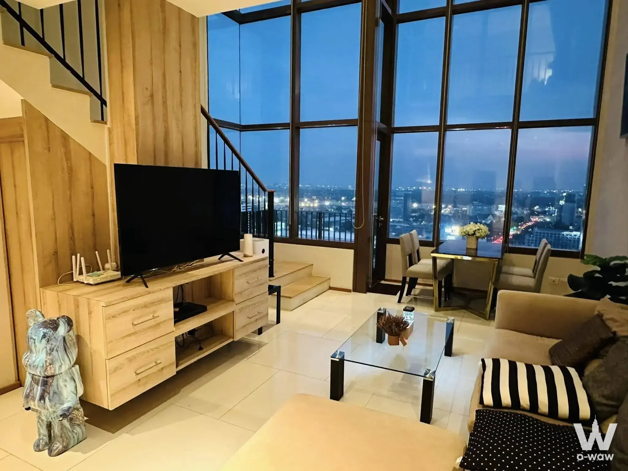Condo with 1 bedroom for rent at The Emporio Place — photo 1 of 5
