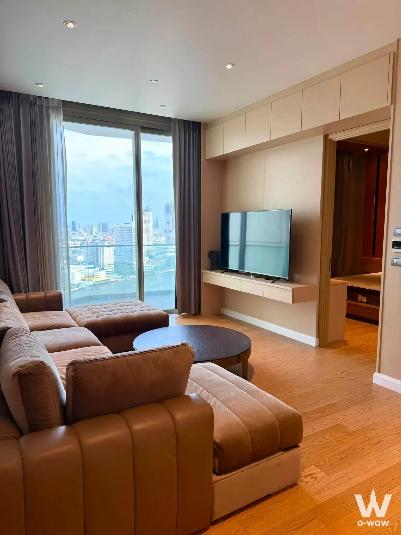 Condo with 2 bedrooms for rent at Magnolias Waterfront Residences — photo 3 of 5