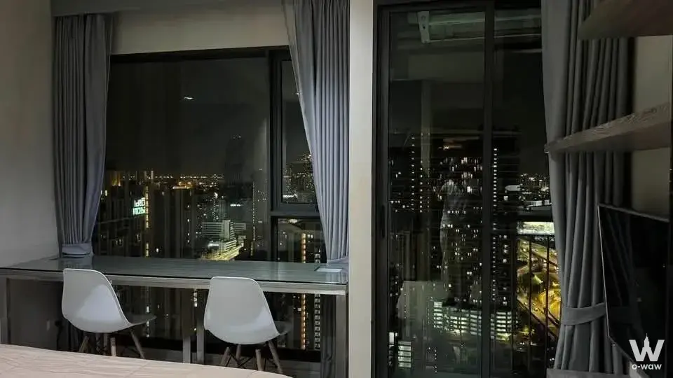 Condo with 1 bedroom for rent at Rhythm Asoke — photo 3 of 5