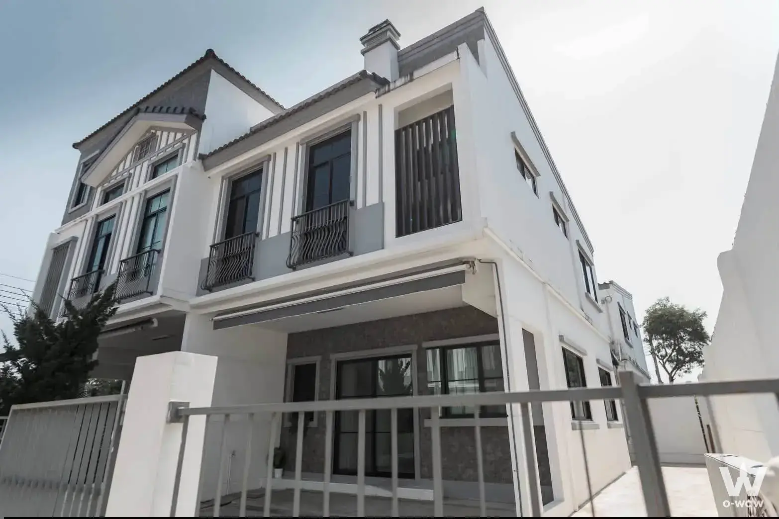 Townhouse with 3 bedrooms for rent at Indy 5 Bangna KM.7 — photo 2 of 5