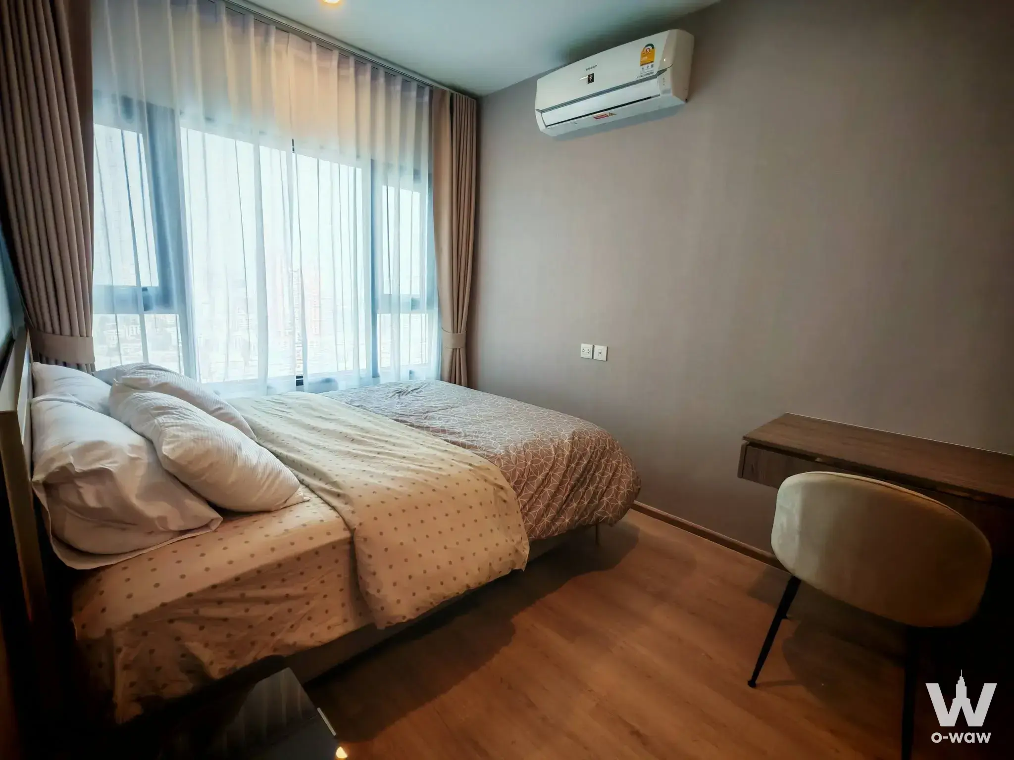 Condo with 1 bedroom for rent at Life Rama 4 - Asoke — photo 2 of 3