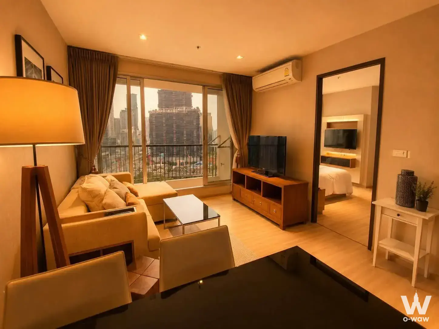 Condo with 1 bedroom for rent at RHYTHM Sathorn — photo 2 of 5
