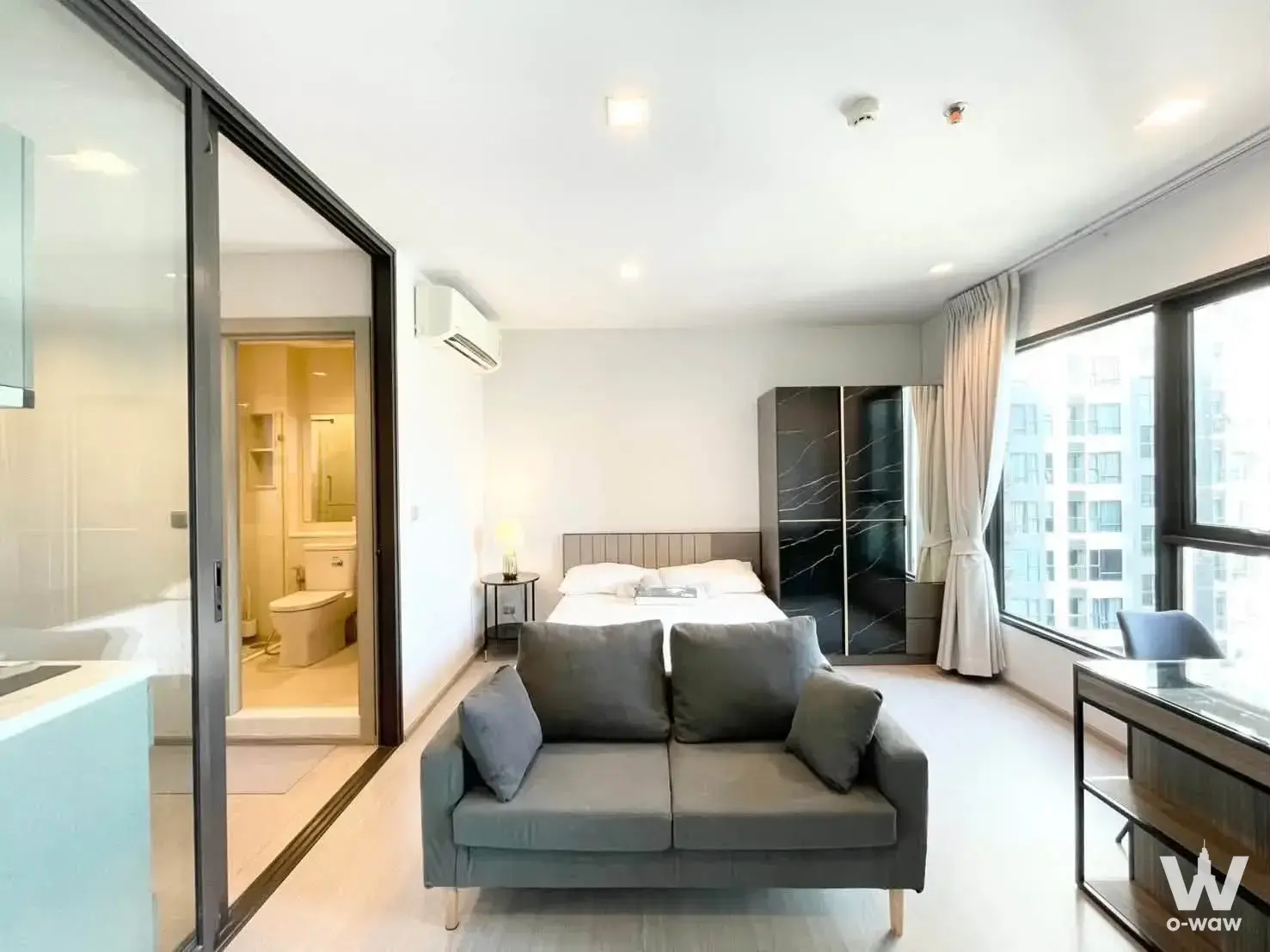 Condo with 1 bedroom for rent at Life Asoke - Rama 9 — photo 2 of 5