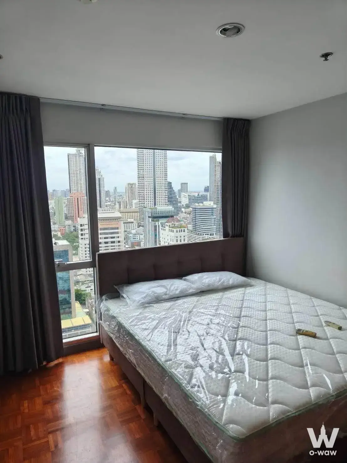 Condo with 2 bedrooms for rent at Silom Condominium — photo 5 of 5
