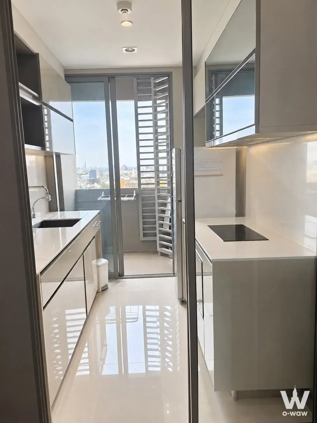 Condo with 1 bedroom for rent at The Room Rama 4 — photo 2 of 4