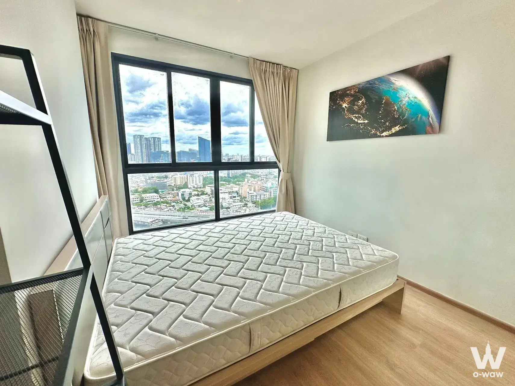 Condo with 2 bedrooms for rent at Ideo O2 — photo 5 of 5