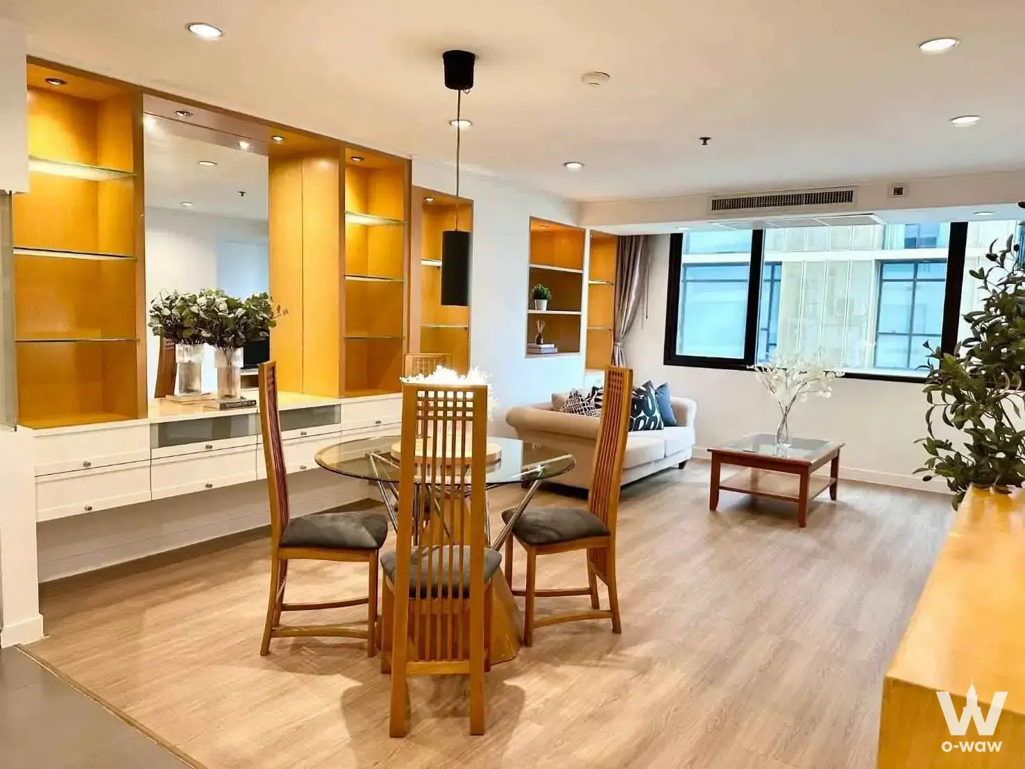 Condo with 2 bedrooms for rent at The Royal Place 1 — photo 4 of 5