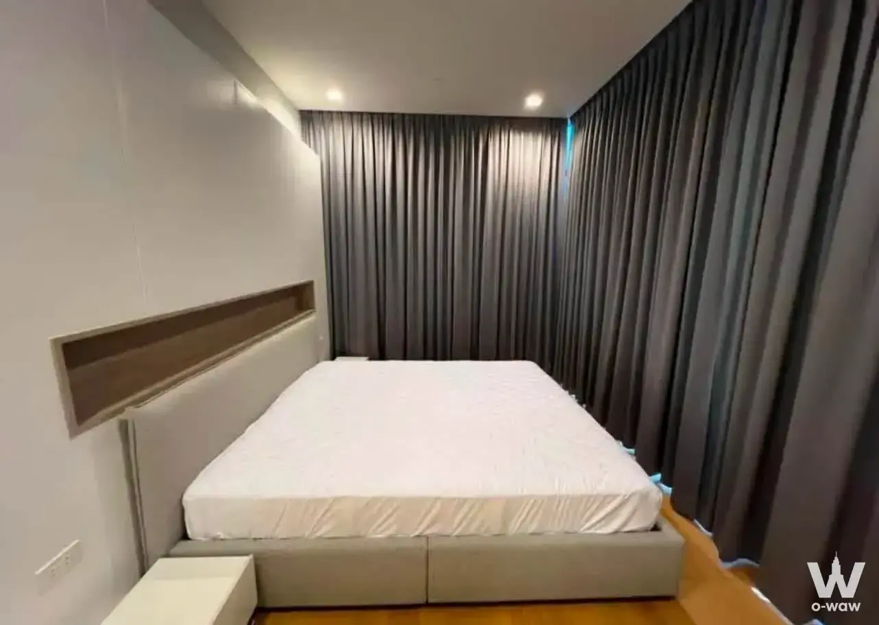 Condo with 3 bedrooms for rent at Circle Living Prototype — photo 5 of 5
