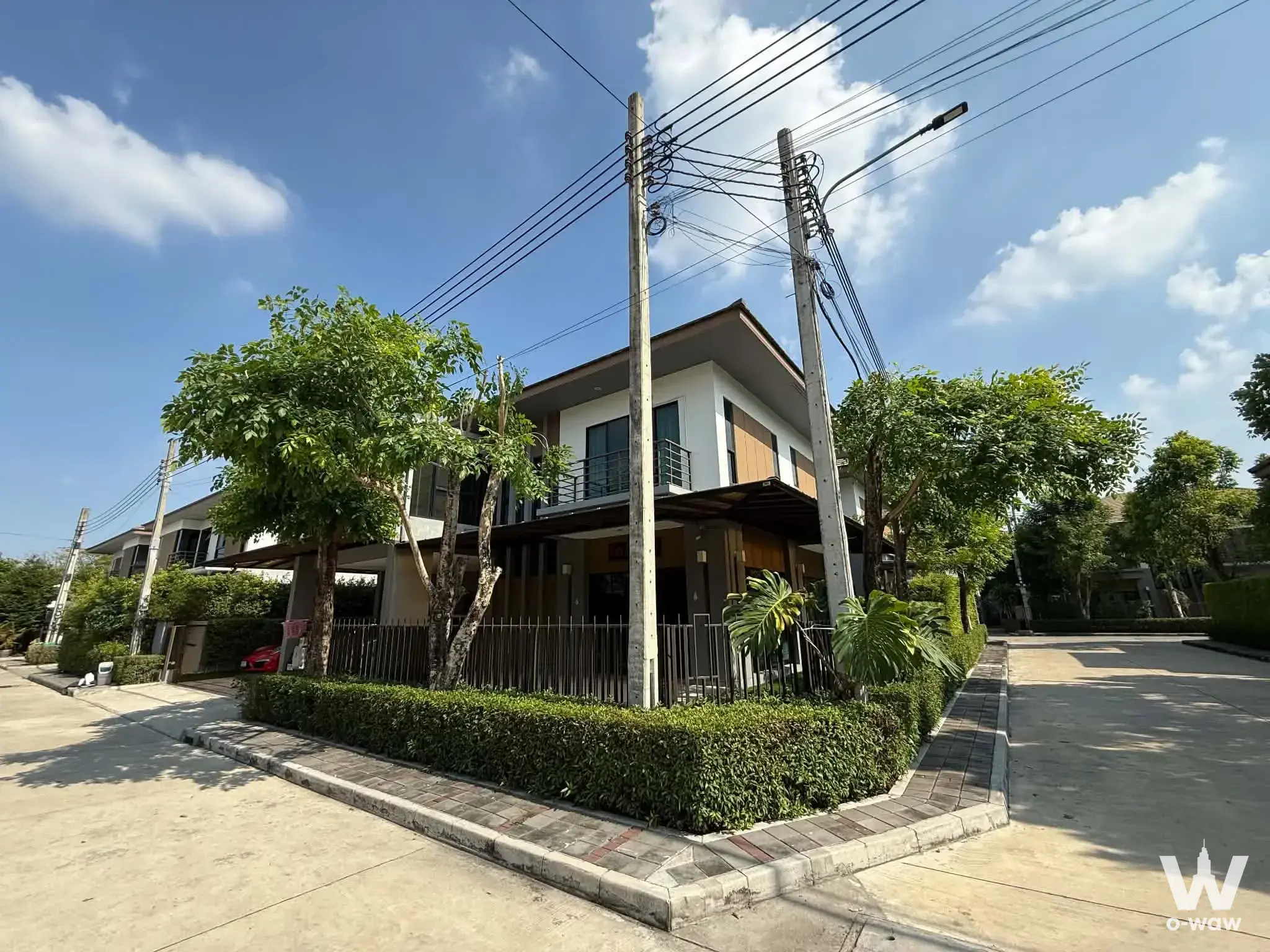 House with 4 bedrooms for rent at Baan Lumpini Suan Luang Rama 9 — photo 2 of 5