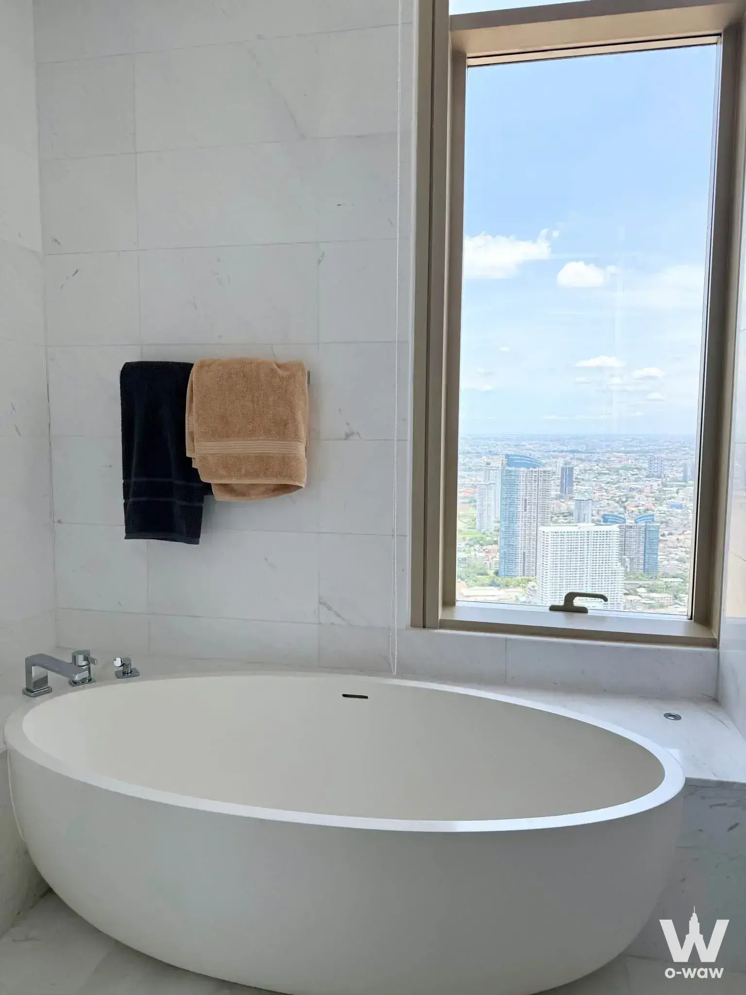Condo with 3 bedrooms for rent at Four Seasons Private Residences — photo 5 of 5