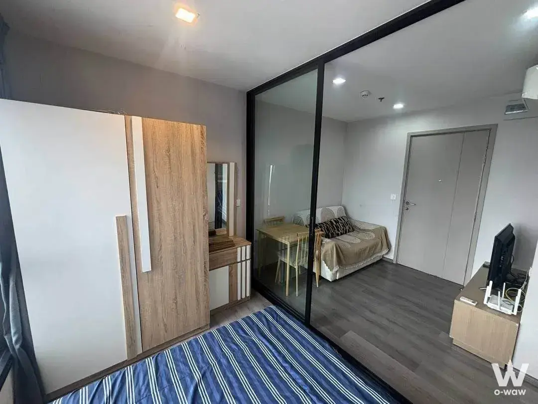 Condo with 1 bedroom for rent at The Politan Rive — photo 2 of 5