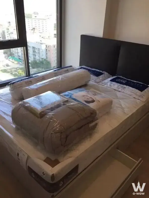 Condo with 1 bedroom for rent at Centric Ratchada-Huai Kwang — photo 1 of 4