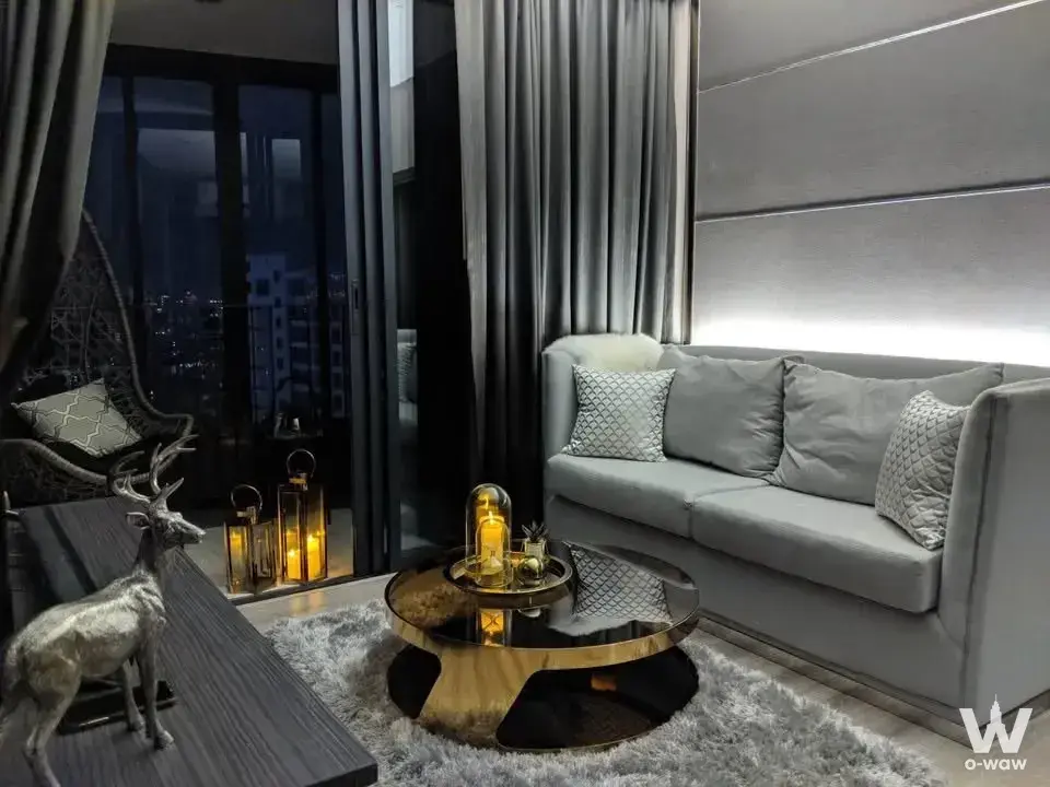 Condo with 2 bedrooms for rent at Ideo Mobi Asoke — photo 3 of 5